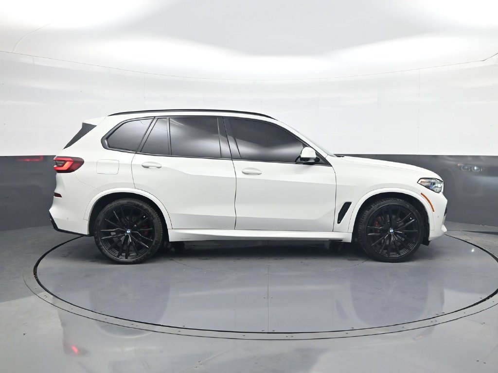 Used 2022 BMW X5 sDrive40i w/ M Sport Package RWD image 11