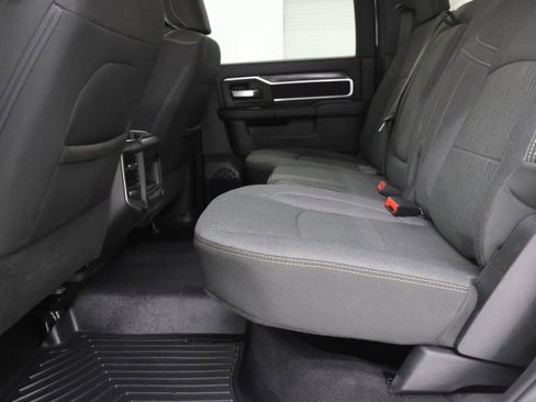 Used 2024 RAM 2500 Big Horn w/ Sport Appearance Package image 36