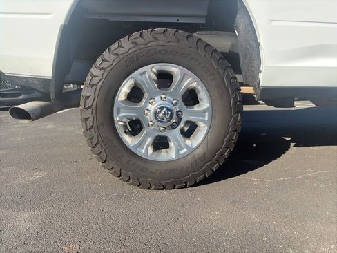 Used 2024 RAM 2500 Big Horn w/ Off Road Package image 9