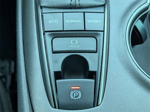 Used 2022 Toyota Camry XSE image 22