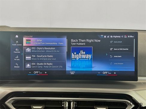 Used 2023 BMW 330e xDrive w/ M Sport Package image 15