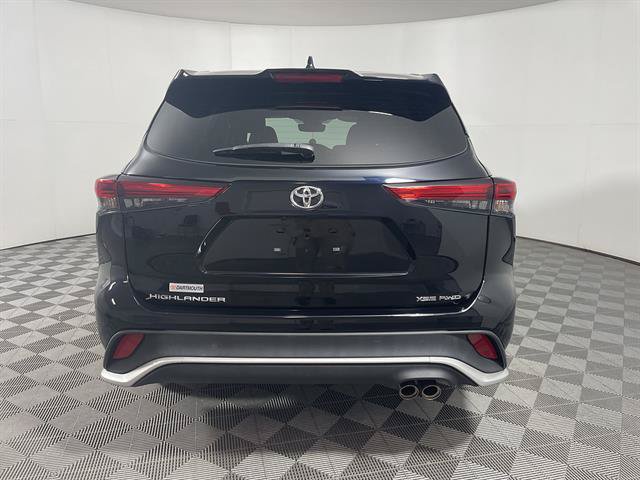 Used 2023 Toyota Highlander XSE AWD/4WD image 6