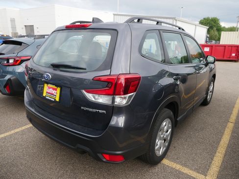 Used 2024 Subaru Forester AWD/4WD image 3