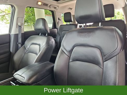 Used 2022 Nissan Pathfinder SL w/ SL Premium Package FWD image 26