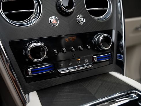 Used 2019 Rolls-Royce Cullinan AWD/4WD image 53