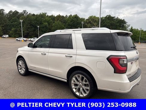 Used 2019 Ford Expedition Platinum AWD/4WD image 5
