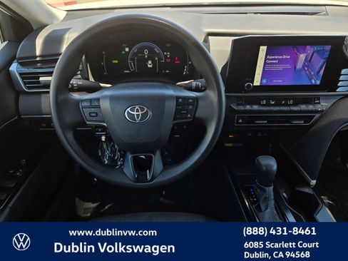 Used 2025 Toyota Camry LE FWD image 12