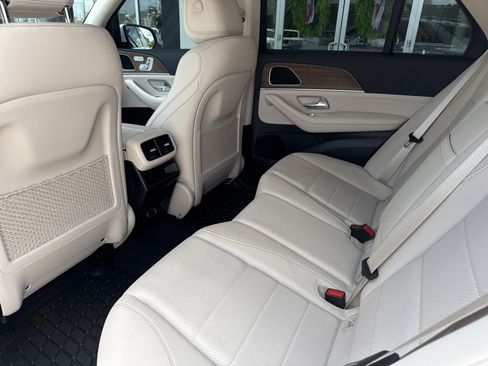 Used 2025 Mercedes-Benz GLE 350 4MATIC image 12