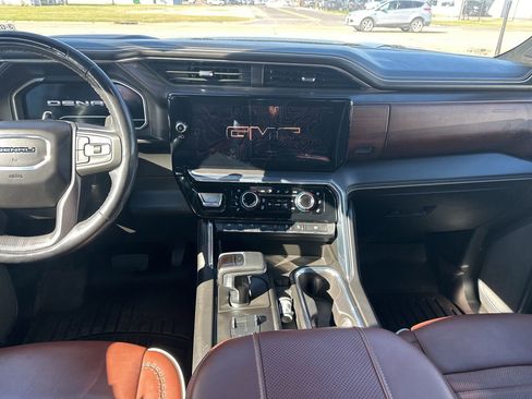 Used 2023 GMC Sierra 1500 Denali Ultimate image 10