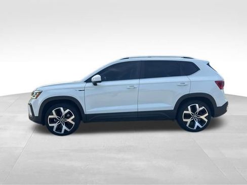 Used 2022 Volkswagen Taos SEL AWD/4WD image 6