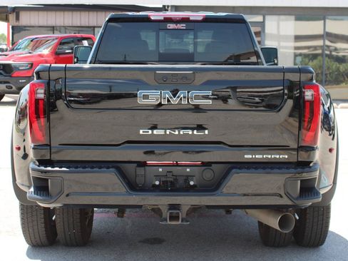 Used 2026 GMC Sierra 3500 Denali Ultimate AWD/4WD image 5