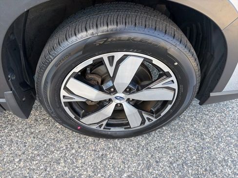 Used 2019 Subaru Forester Touring image 19