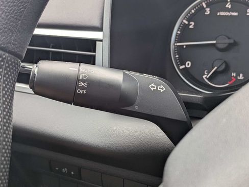 Used 2025 Mitsubishi Outlander ES FWD image 28