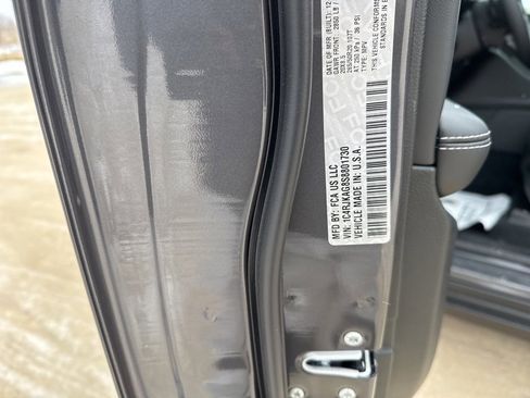 New 2025 Jeep Grand Cherokee L Altitude image 35