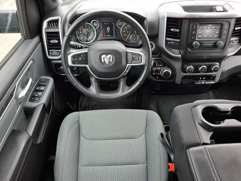 Used 2022 RAM 1500 Big Horn AWD/4WD image 11