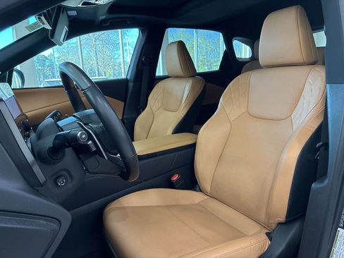 Used 2024 Lexus RX 350h w/ Convenience Package image 13