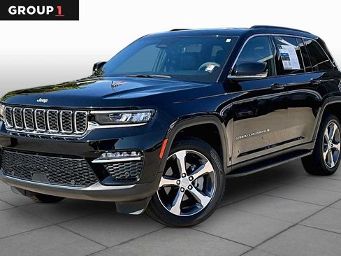 Used 2025 Jeep Grand Cherokee Limited w/ Luxury Tech Group II AWD/4WD image 1