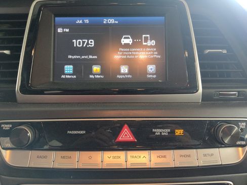 Used 2018 Hyundai Sonata SE FWD image 25