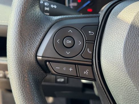 Used 2025 Toyota RAV4 XLE w/ Convenience Package image 24