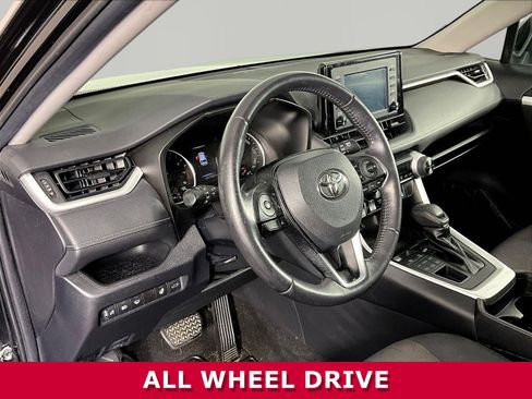 Used 2019 Toyota RAV4 XLE w/ Convenience Package AWD/4WD image 14