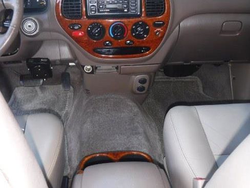 Used 2000 Toyota Tundra Limited image 7
