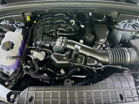 New 2025 Jeep Grand Cherokee Altitude image 18