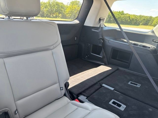 Used 2025 Ford Expedition Active AWD/4WD image 21