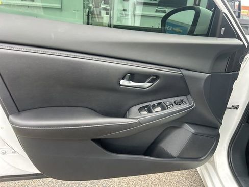 Used 2022 Nissan Sentra S w/ Trunk Package image 11