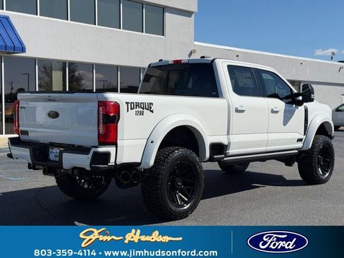 New 2026 Ford F250 Lariat w/ Black Appearance Package image 8