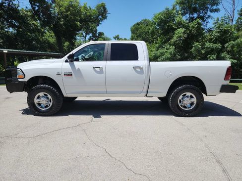 Used 2011 RAM 2500 SLT w/ Luxury Group AWD/4WD image 5