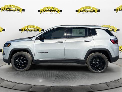 New 2026 Jeep Compass Latitude image 2