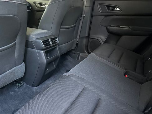 Used 2024 Honda Prologue EX image 25
