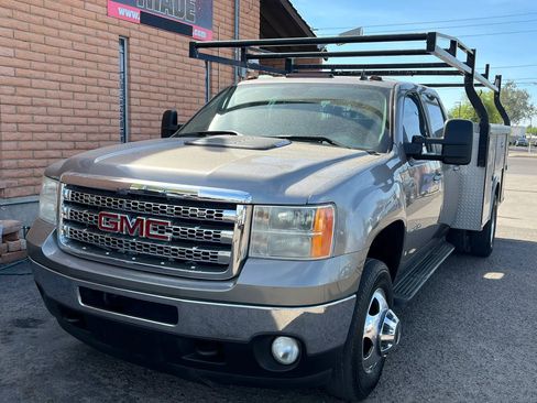 Used 2012 GMC Sierra 3500 SLT w/ SLT Convenience Package image 3