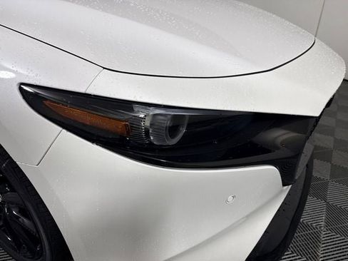 New 2026 MAZDA MAZDA3 Hatchback w/Premium Plus Pkg image 12
