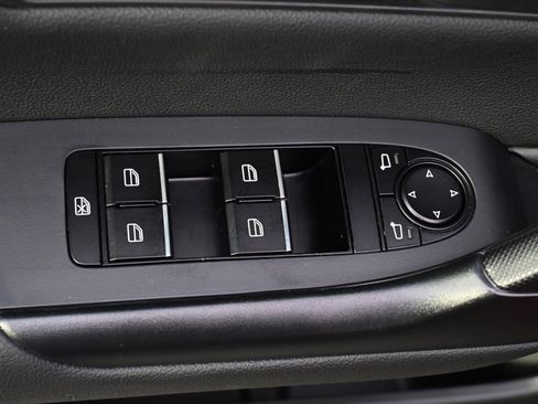 Certified 2025 MAZDA CX-50 AWD 2.5 S w/ Premium Package image 23