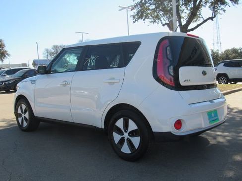 Used 2017 Kia Soul EV-e image 10
