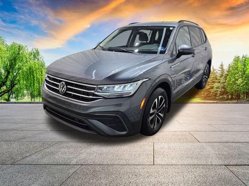 Certified 2024 Volkswagen Tiguan S image 8