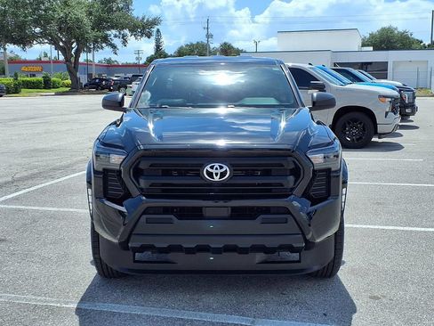 Used 2024 Toyota Tacoma SR AWD/4WD image 2