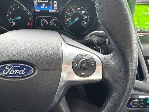 Used 2014 Ford Focus Titanium FWD image 21