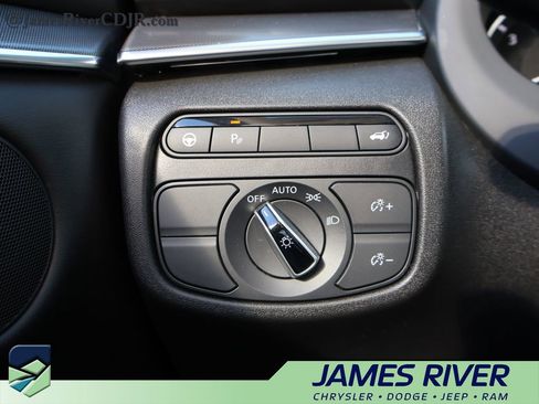 Used 2023 INFINITI QX50 Luxe image 32