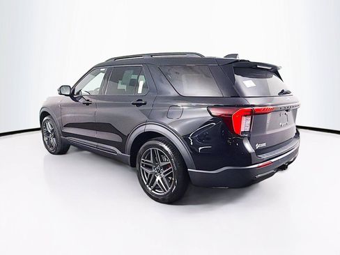 New 2026 Ford Explorer ST-Line w/ ST-Line Street Pack AWD/4WD image 9