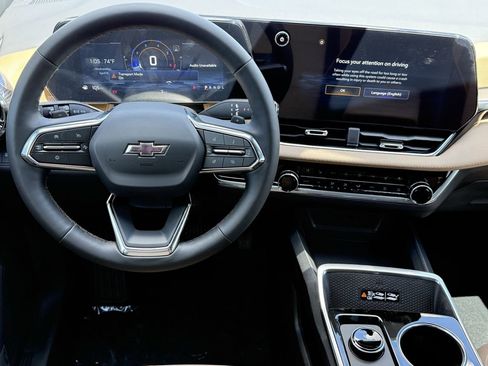 New 2026 Chevrolet Equinox ACTIV image 11