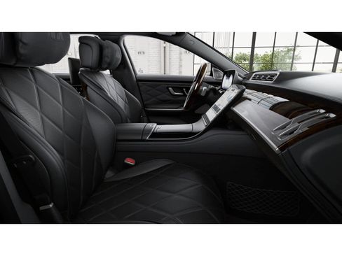 New 2026 Mercedes-Benz Maybach S 580 4MATIC image 3