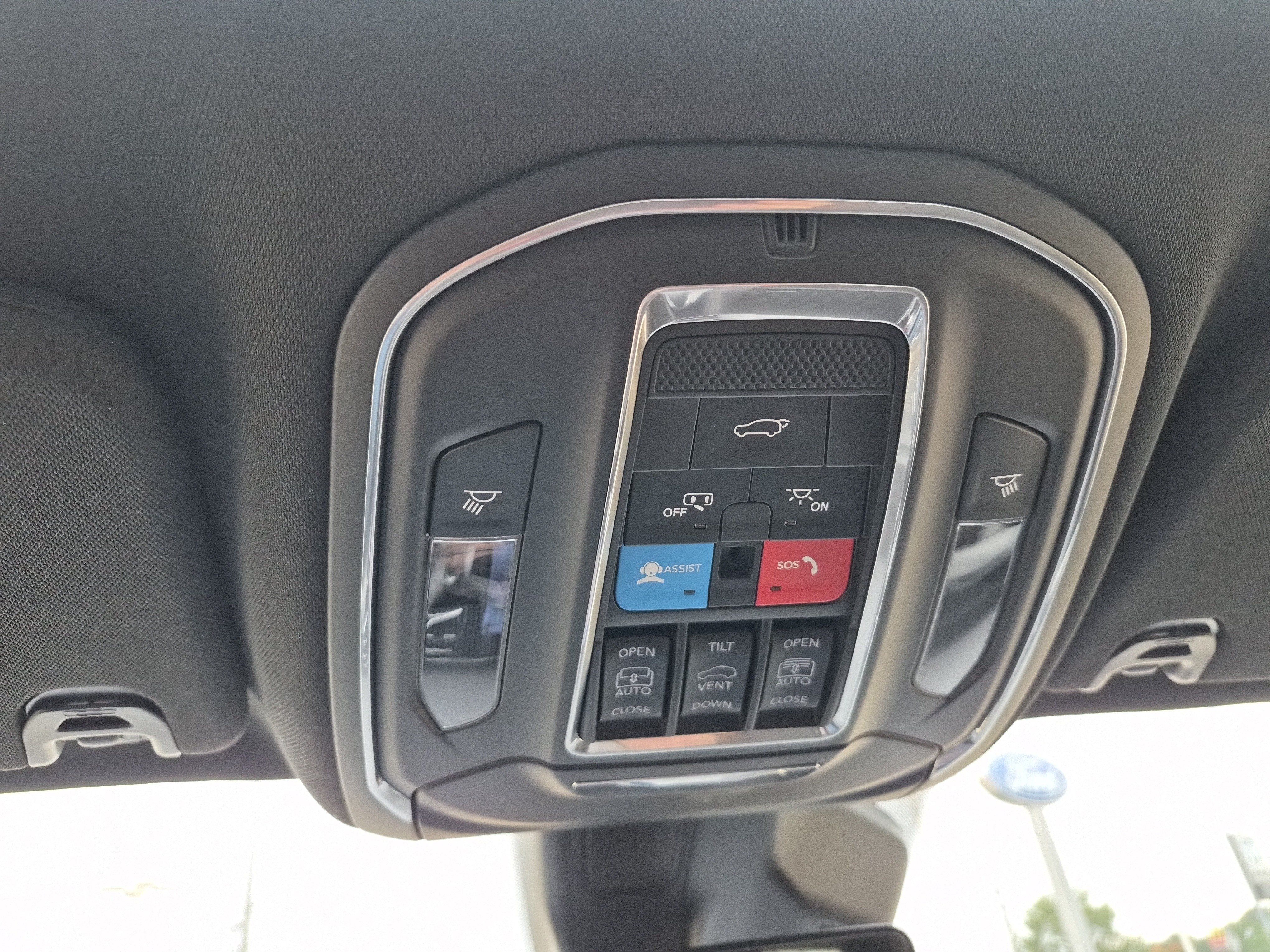 Used 2024 Jeep Wagoneer Series II AWD/4WD image 27