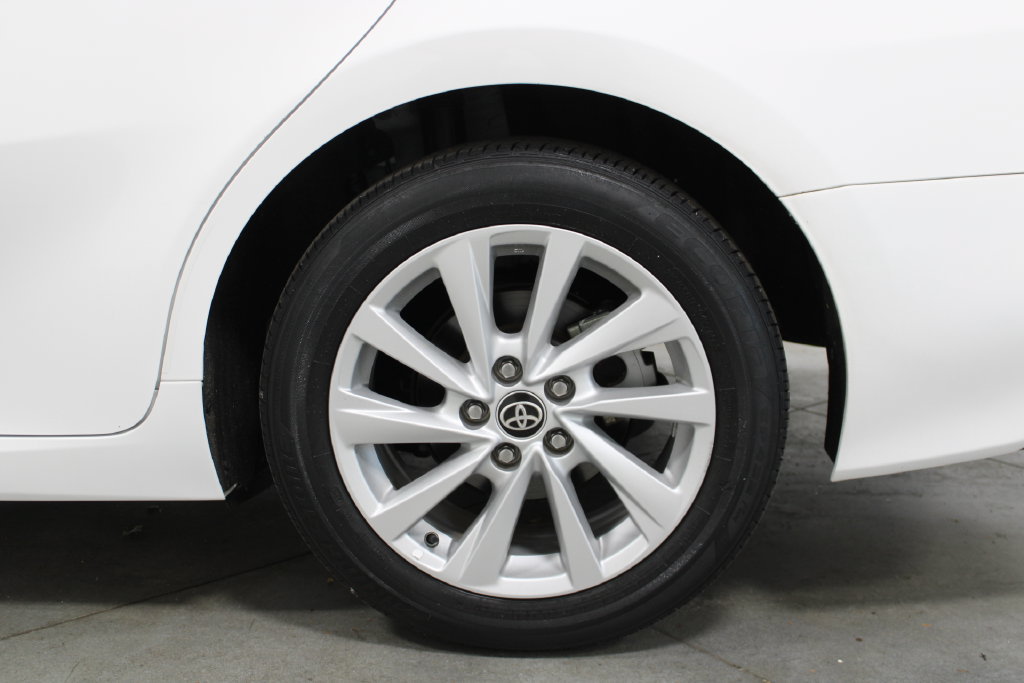 Used 2022 Toyota Camry LE FWD image 62