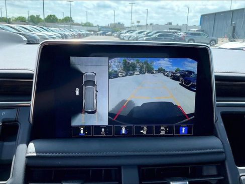 Used 2023 Chevrolet Tahoe High Country w/ Premium Package image 31