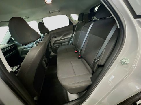 Used 2025 Hyundai Kona SEL image 28