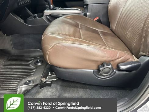 Used 2016 Toyota Tacoma Limited image 35