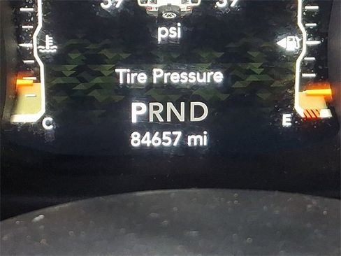 Used 2018 Jeep Wrangler Unlimited Sahara image 20