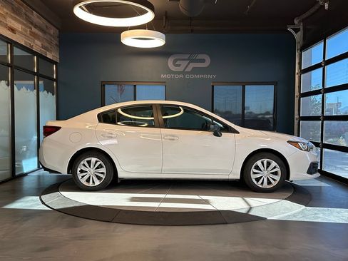 Used 2022 Subaru Impreza 2.0i AWD/4WD image 2